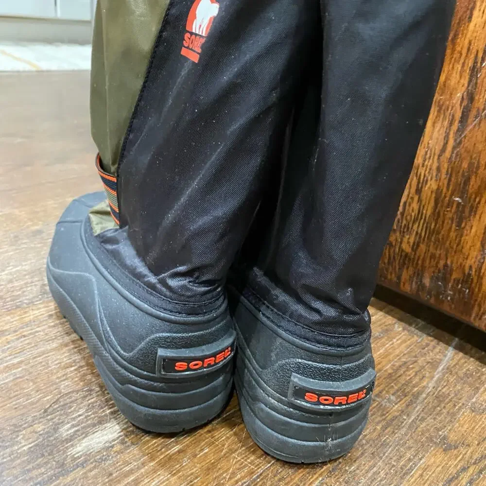 SOREL Winter Flurry Snow Boots Youth Size 4 EU 35 Ice Fox Unisex NY 1698-364